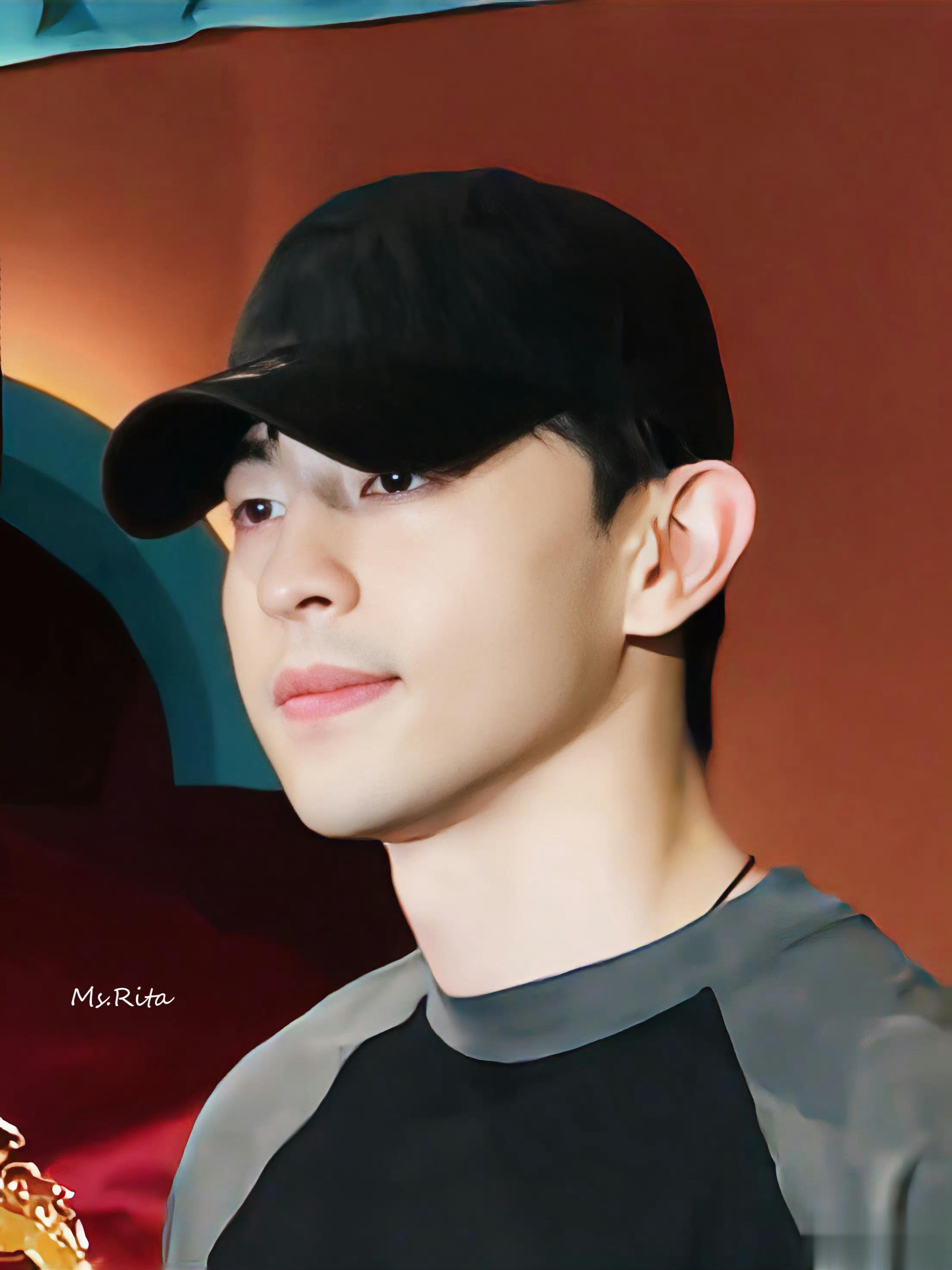 #邓伦# [哇][哇][哇][哇][哇][哇][哇]啊啊啊啊啊啊啊啊啊╭(╯ε╰