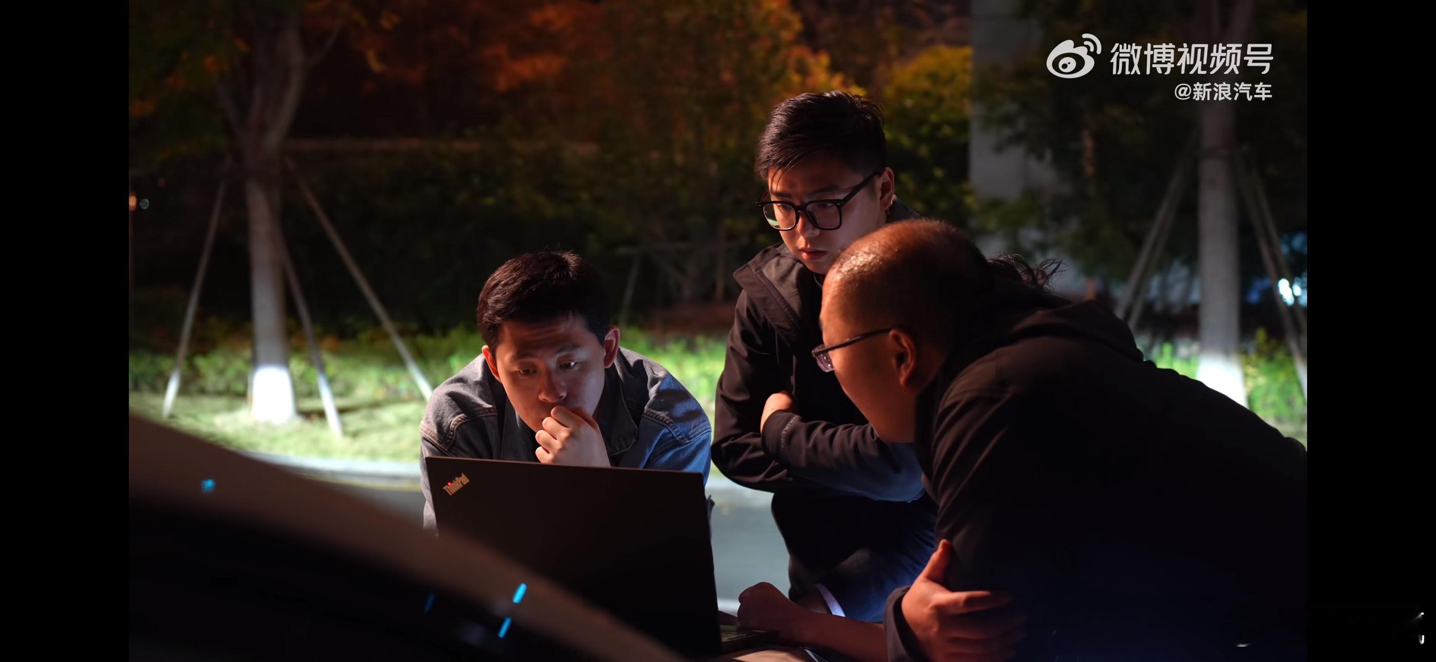 别克连夜复盘辅助驾驶大赛路线看到这个话题愣住了，智驾大赛见多了，但是开复盘会议的