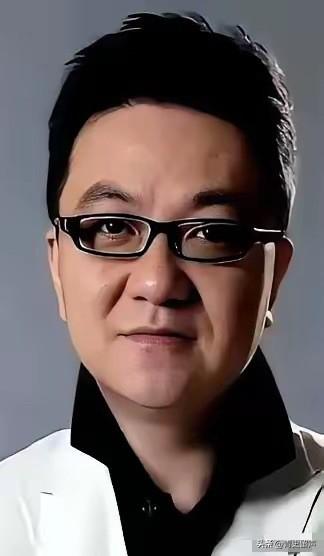 董路又开炮了，这次对准的是自己足球小将的家长
​起因挺简单：小球员李昊炎妈妈接受
