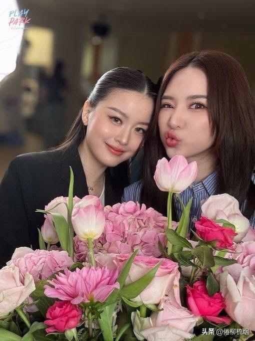 Yada为Tan26岁生日送去惊喜。。生日快乐！🎂🎉