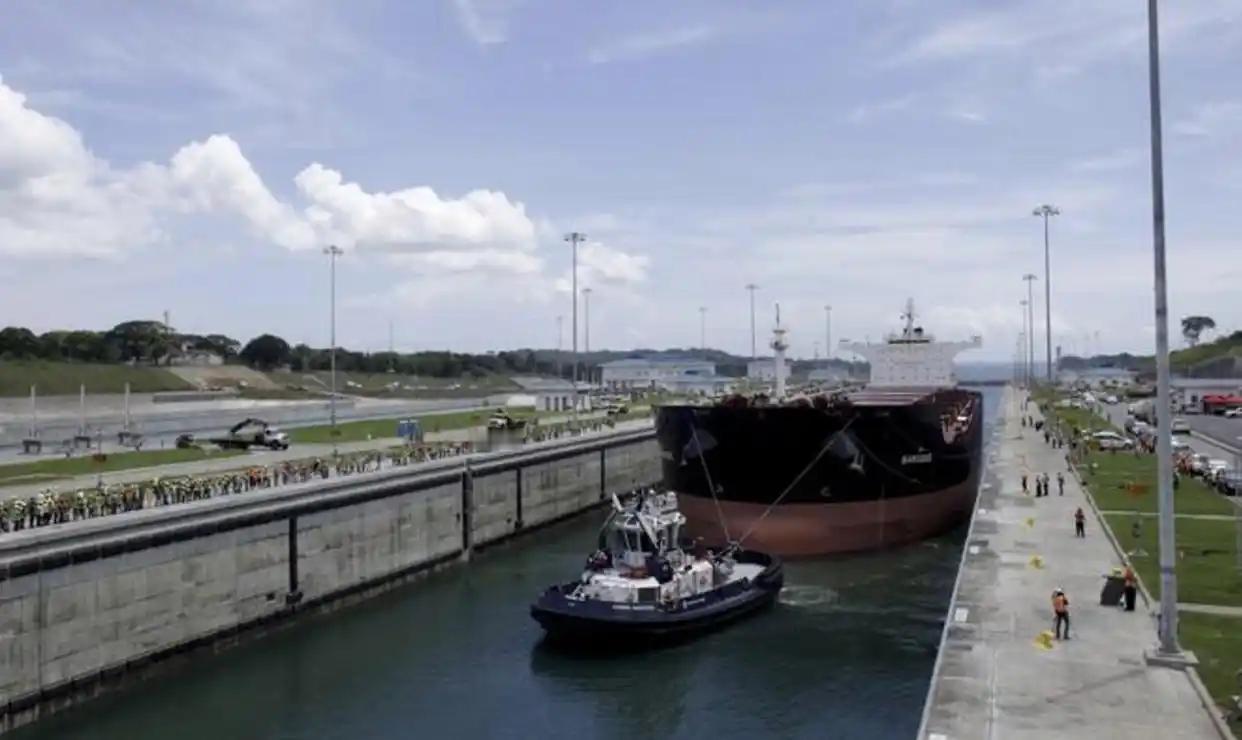 干得漂亮！马士基和地中海航运被中方勒令立即停止在巴拿马运河的港口运营！

英国《