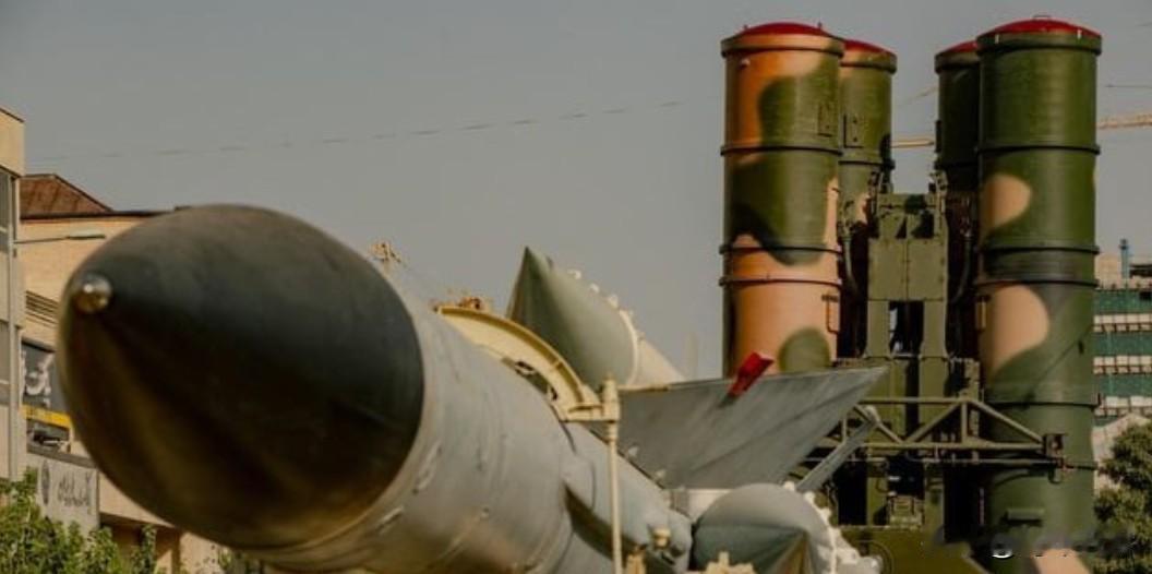 以色列《新消息报》报道，作为谈判内容，伊朗甚至不愿就其导弹计划展开讨论，因为伊朗