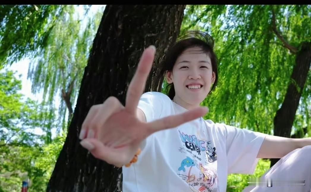 真的心疼妹妹，状态最好的时候，没有像朱婷那样遇到一波实力强大的队友，里约奥运会夺