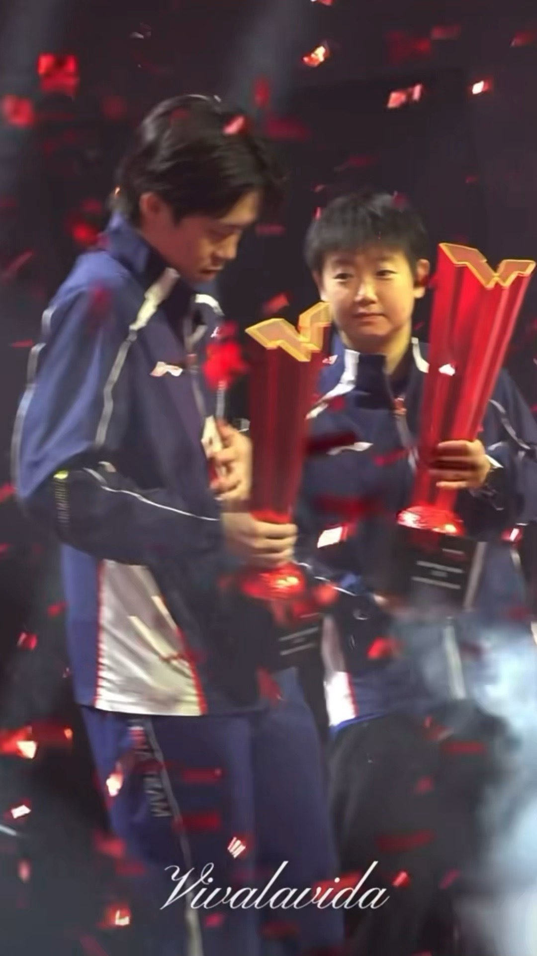 每个视角我都要吃其实某男知道妹说了肯定得自己来拍了就得在台上惹呼她kkkP2妹妹