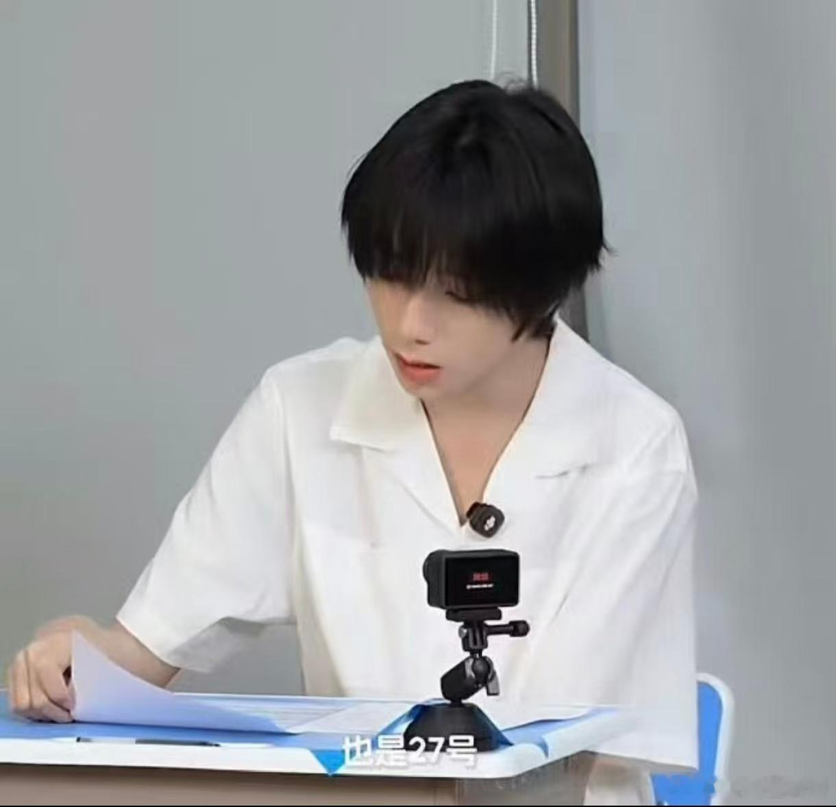 王橹杰运动会还是27号 王橹杰运动会还是27号 