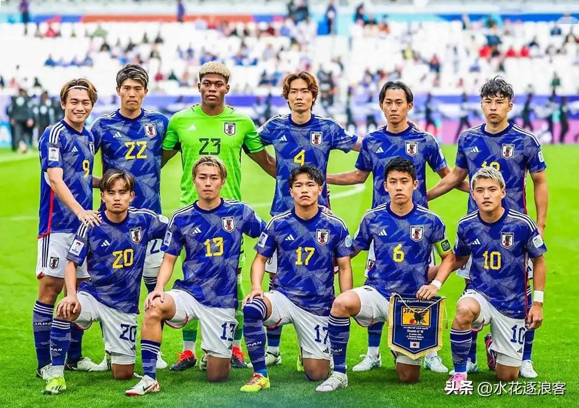 日本队稳居亚洲足坛第一梯队，世界排名位列亚洲榜首，整体实力甩开其他亚洲队伍一截。