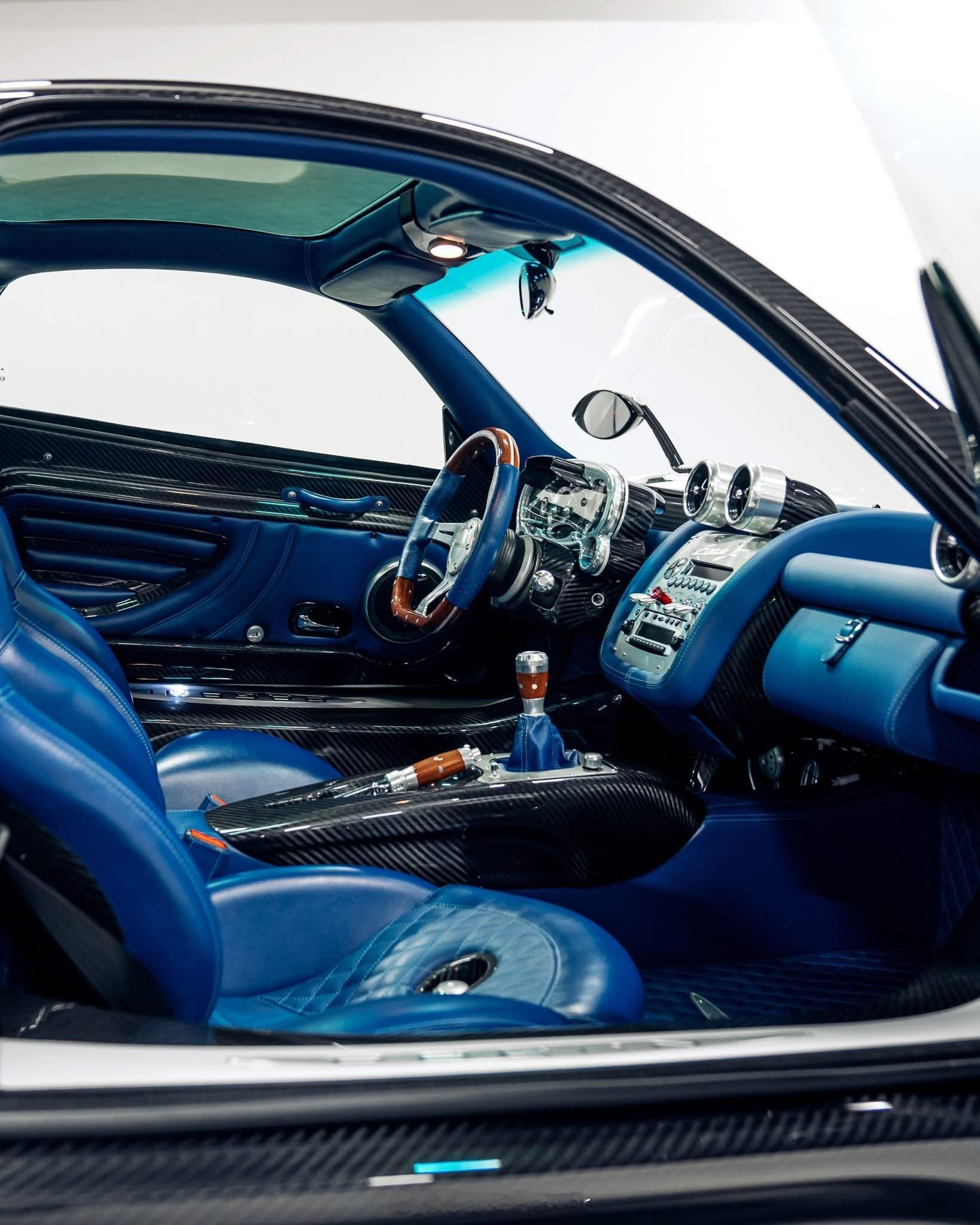初代神兽👽👽👽2006款帕加尼Zonda F Coupé[舔屏][舔屏][