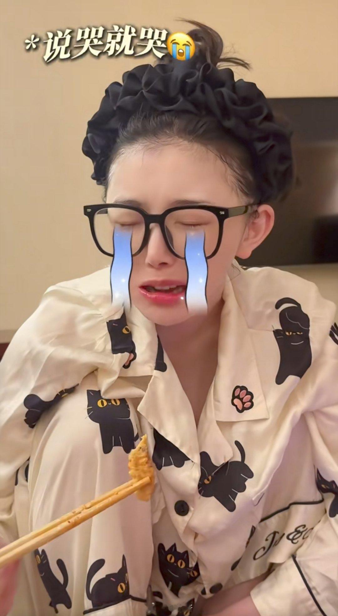 感觉只有三岁的小🐷完全是小女孩