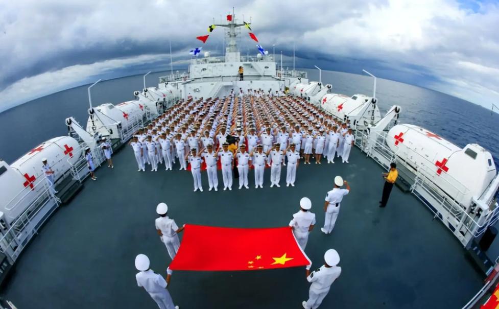 为啥海军的军费总是要比陆军高出好几倍？就这么说吧，海军是一个能在1天之内，把上百