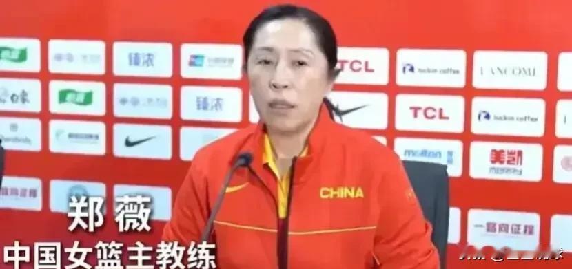 句句发自肺腑！中国女篮58-61日本女篮，主教练郑薇赛后采访说出4句心里话[玫瑰