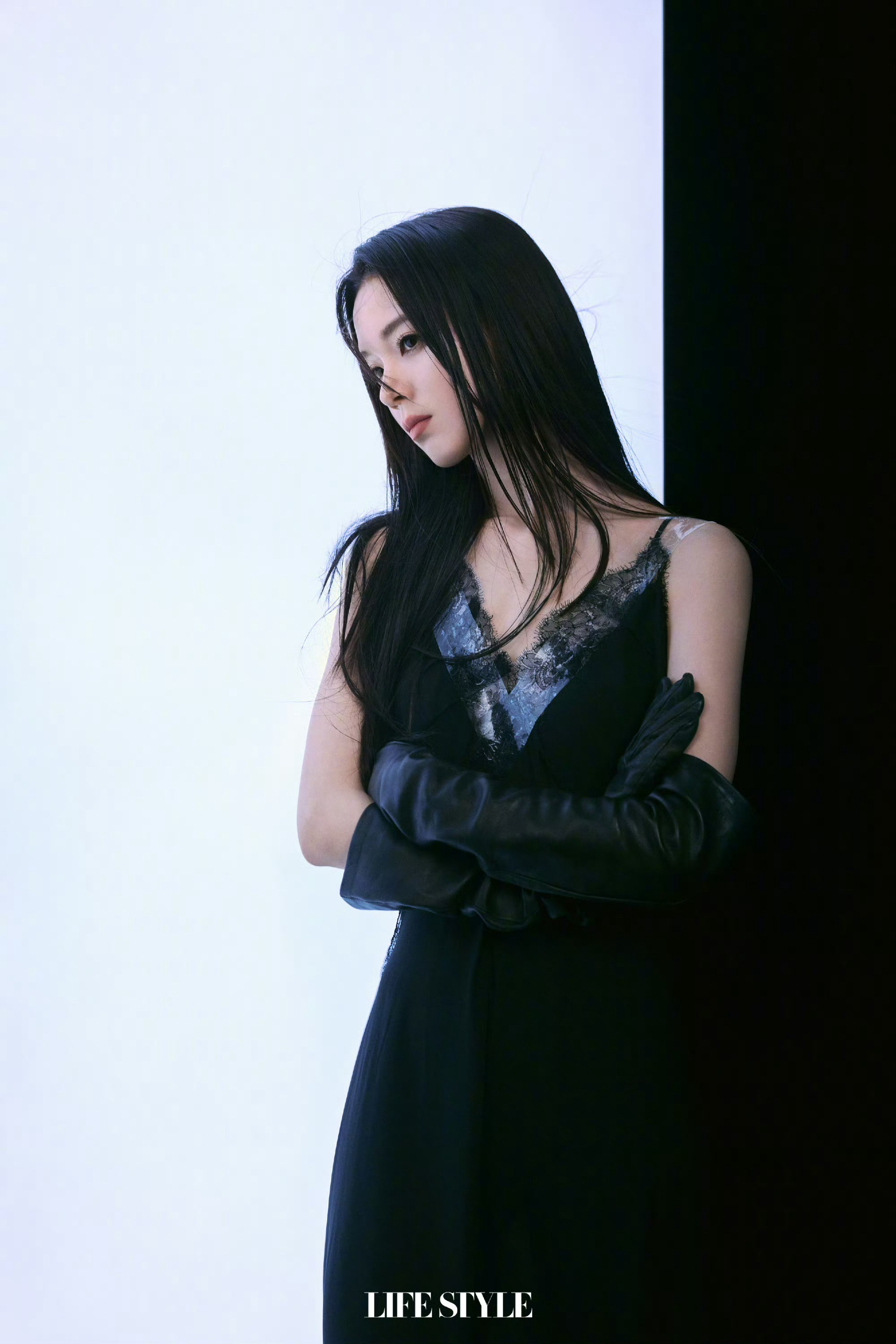 陈瑶精品购物指南封面陈瑶浪姐首封《精品购物指南 Lifestyle》6月刊封面摄