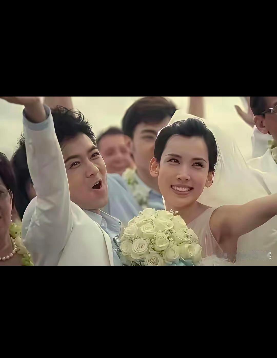 林志颖的老婆太无辜了！
原因是林志颖大儿子曝光了长相，众人都吐槽孩子长的不好看，