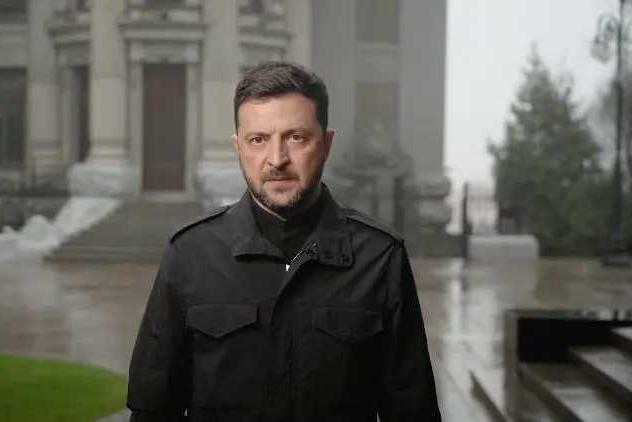 特朗普下最后通牒：27日前必须同意！俄乌28点计划引爆四国博弈，欧洲被架空暴怒反