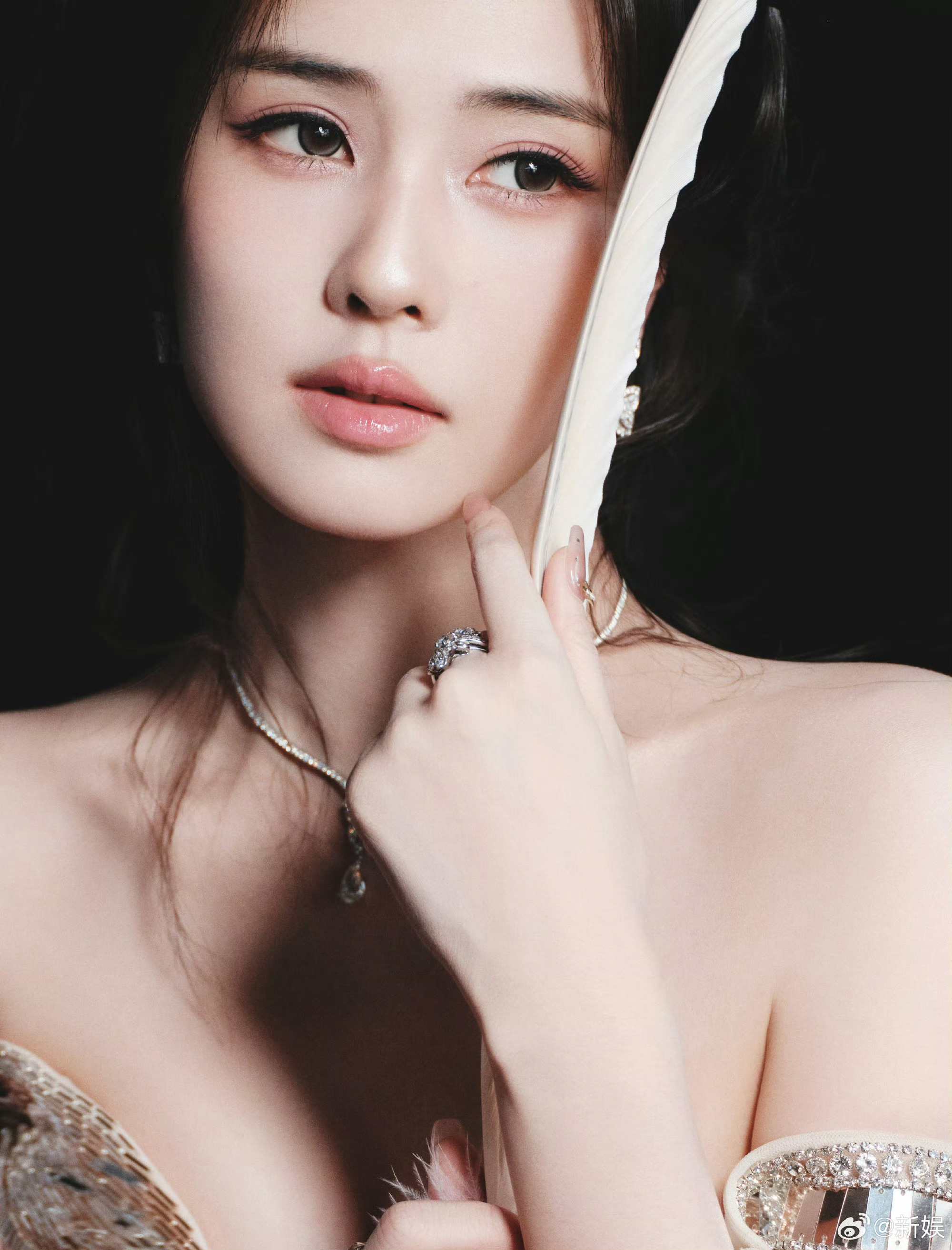 白鹿直播高光速记：一番两部破万剧达成 ✅ 出道十周年有动作✅ 上半年休整，下半年