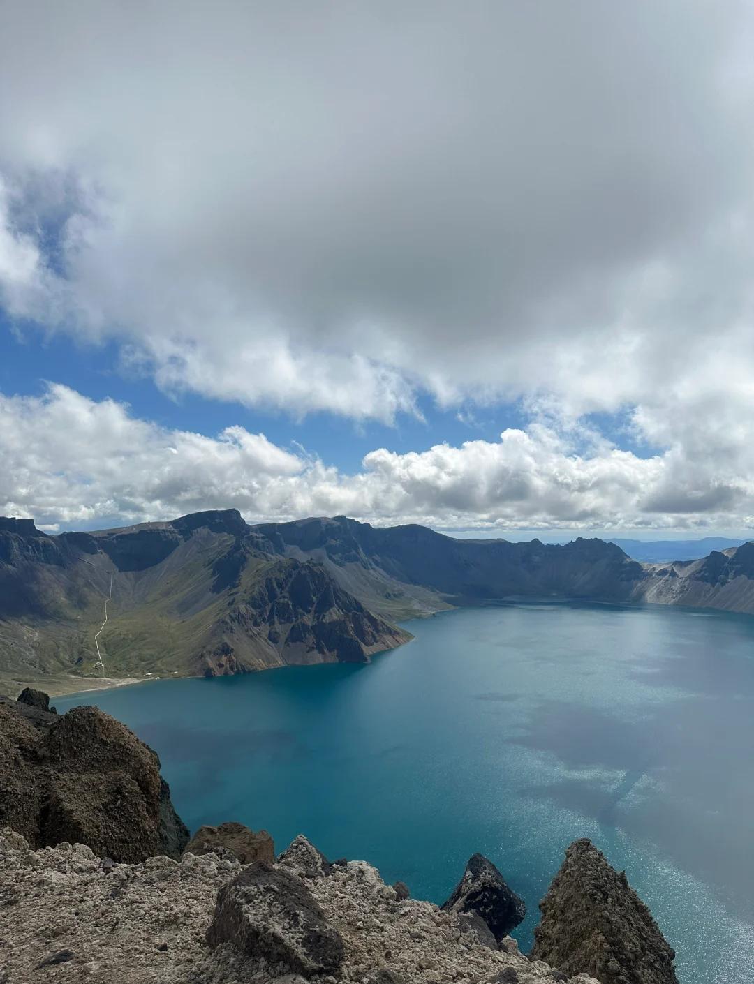 夏日生活打卡季 夏天去长白山旅游，简直是避暑的绝佳选择！我强烈推荐这个路线。第一