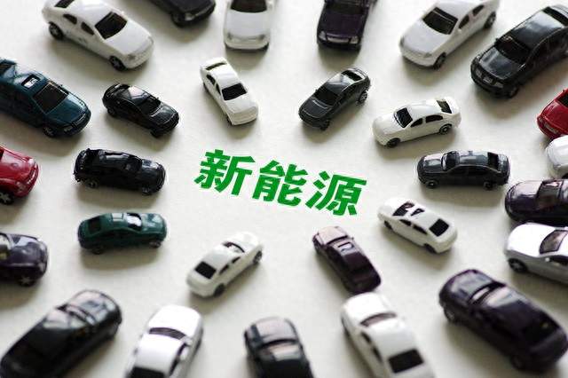 为什么不推荐买国产新能源汽车？听完内行实话，很多人果断放弃