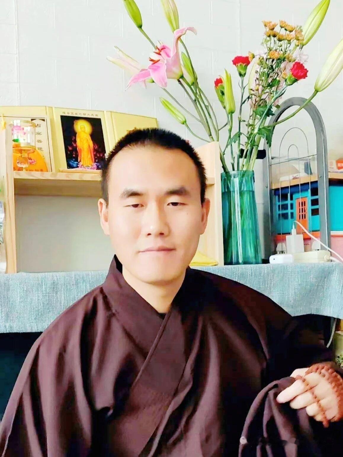 学佛的老公十几年不吃肉只吃素，他太狠了

我老公是学佛的，
好像从我们结婚后，
