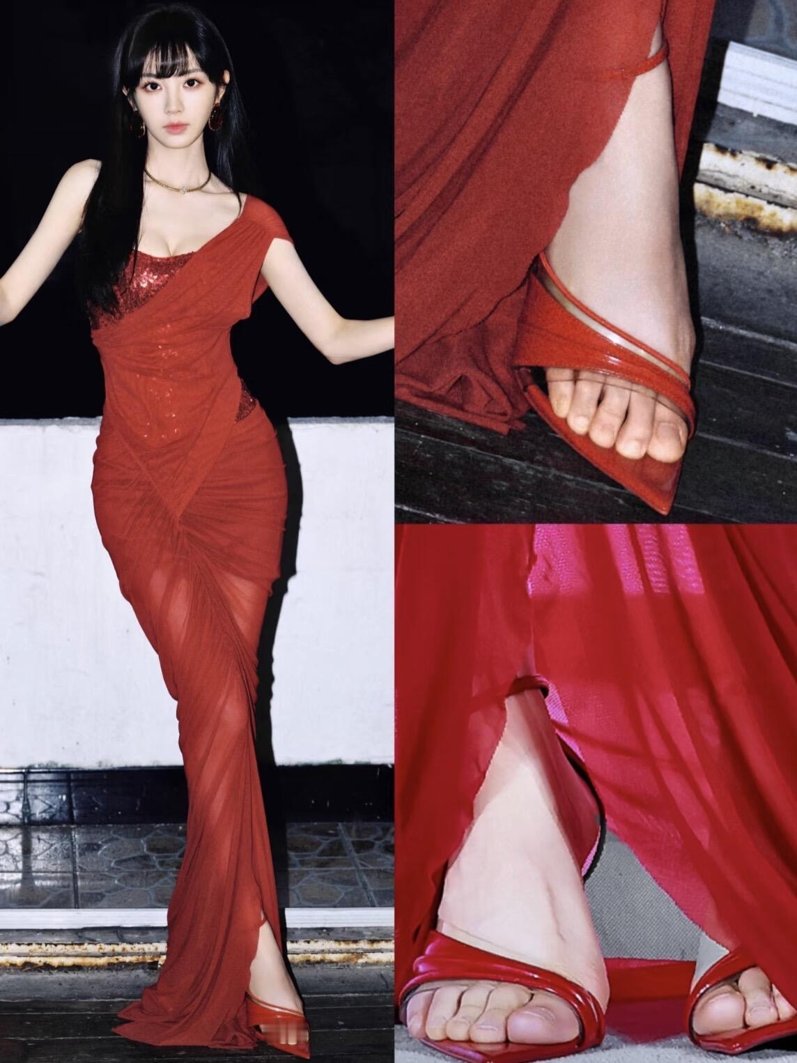 以前总觉得她是甜妹天花板
直到看她一次次用红裙炸场才发现
这姑娘早把红色玩成了个