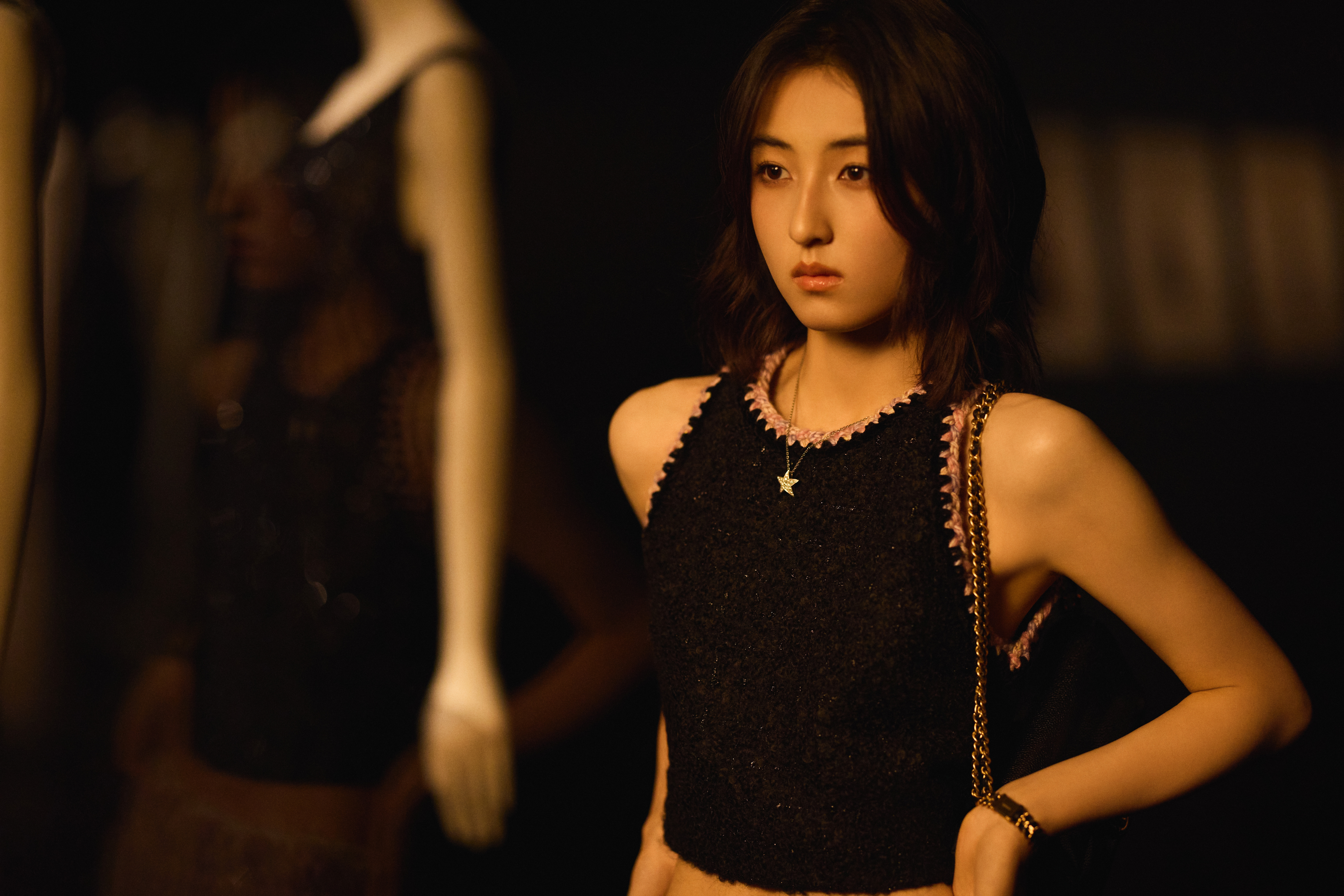 子枫妹妹和香奈儿的气质太太太契合了，出席活动身穿香奈儿2024/25秋冬高级成衣