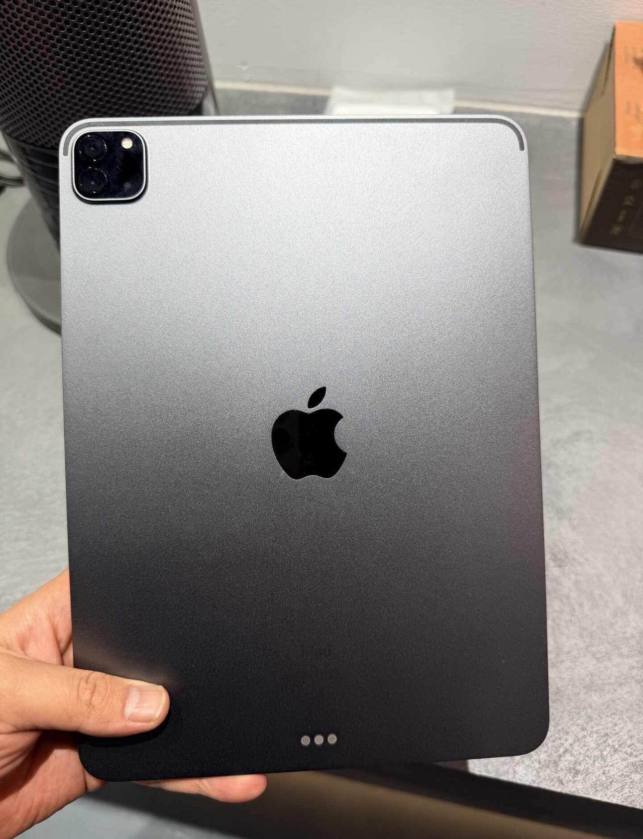 谁懂！转转买的二手iPad Pro 2022真香
想买平板纠结疯了！一直在全新平