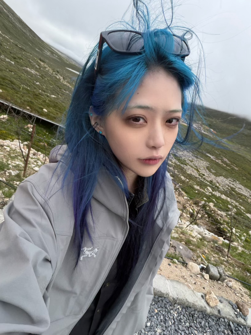 风吹的脑壳痛 