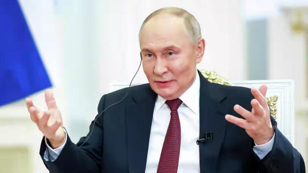 印记者挖坑，普京给出教科书式回答，俄罗斯这个朋友不错。
这两天俄罗斯总统普京出访