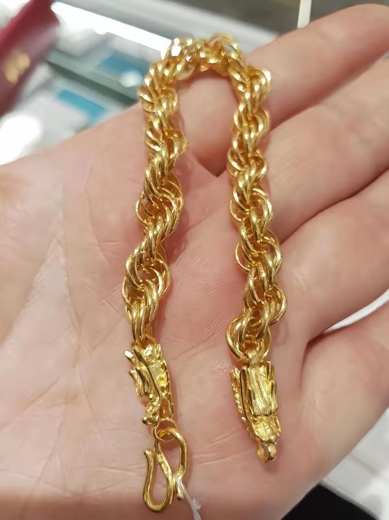 3万大金手链借给牌桌兄弟撑场面，拖欠7年涨到10万！对方一句弄丢直接想赖账
 