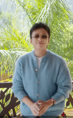 邓超好朴素的商战邓超一句话让腾讯爱奇艺打起来  邓超是懂商战的，白日提灯反派骂女