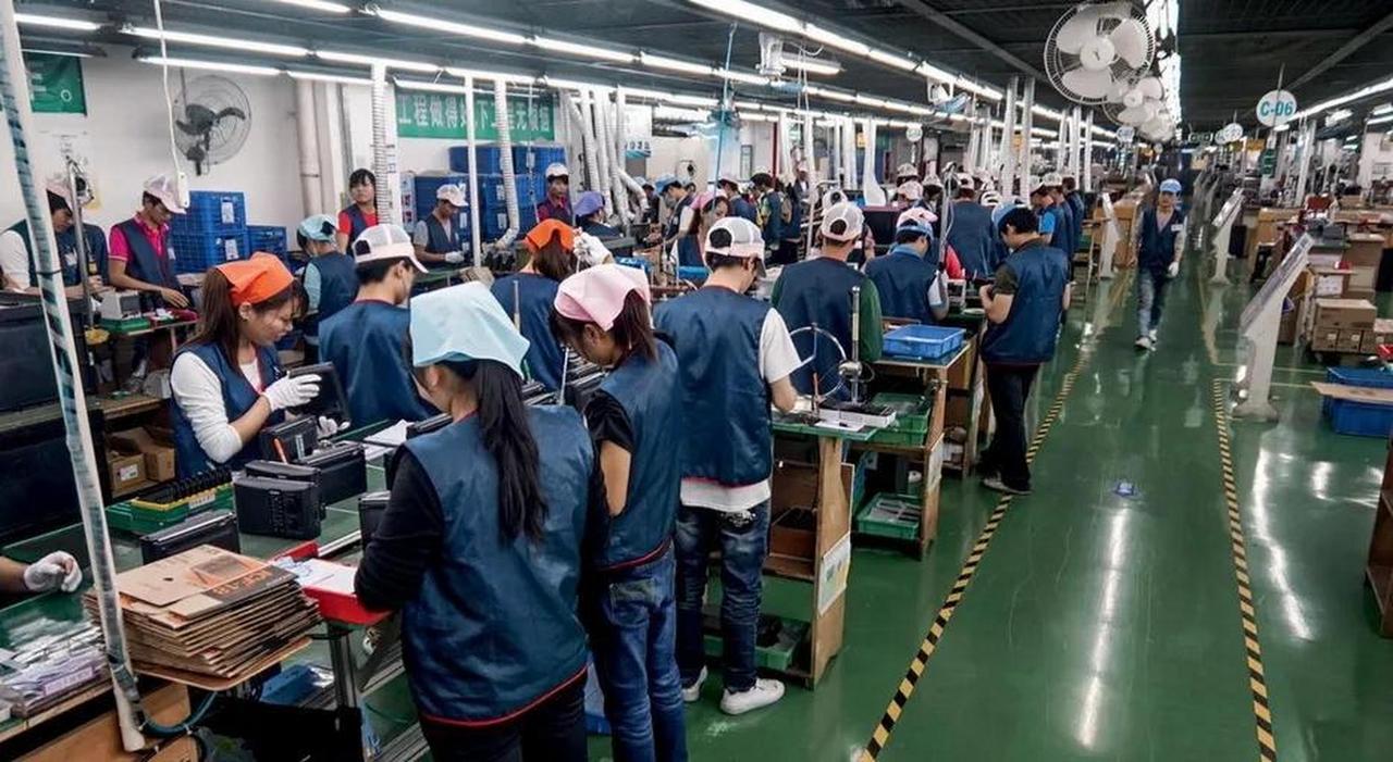 “去中国化”不是应对关税战的正确做法

 据WWD报道，英国财政部决定审查备受争