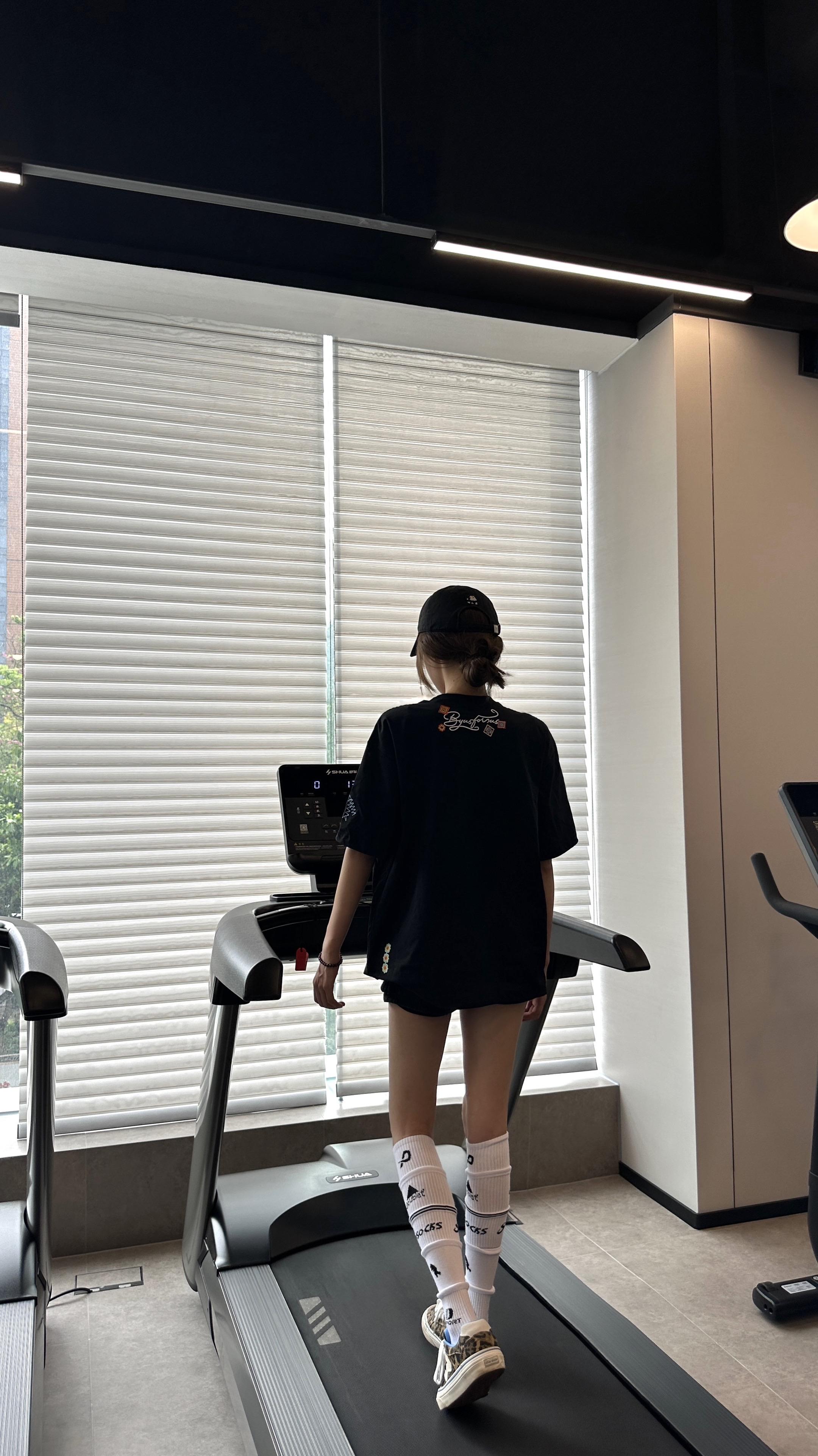 不知道 反正很曼妙.