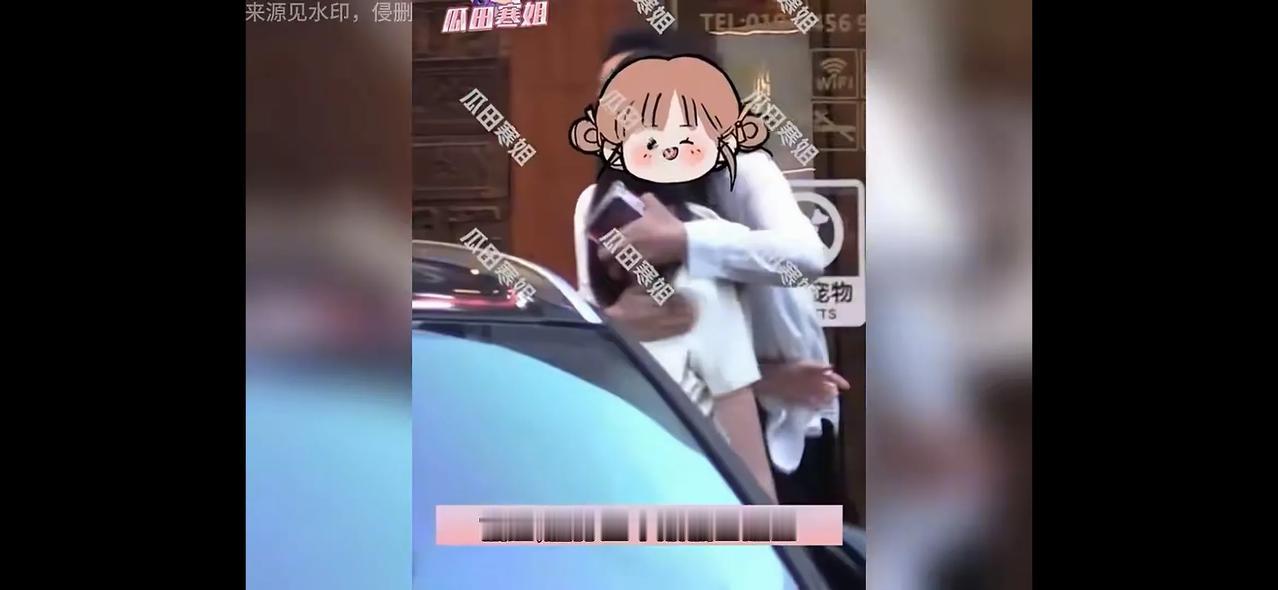 张兰，太亲热了！

7月24日，张兰被拍到与孙子孙女一起用餐，张兰对孙女小玥儿十