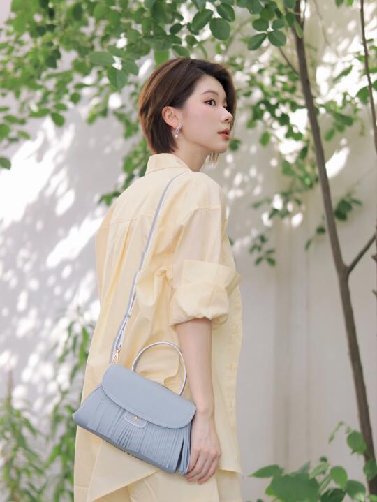 短发ootd | 彩色入夏🌼