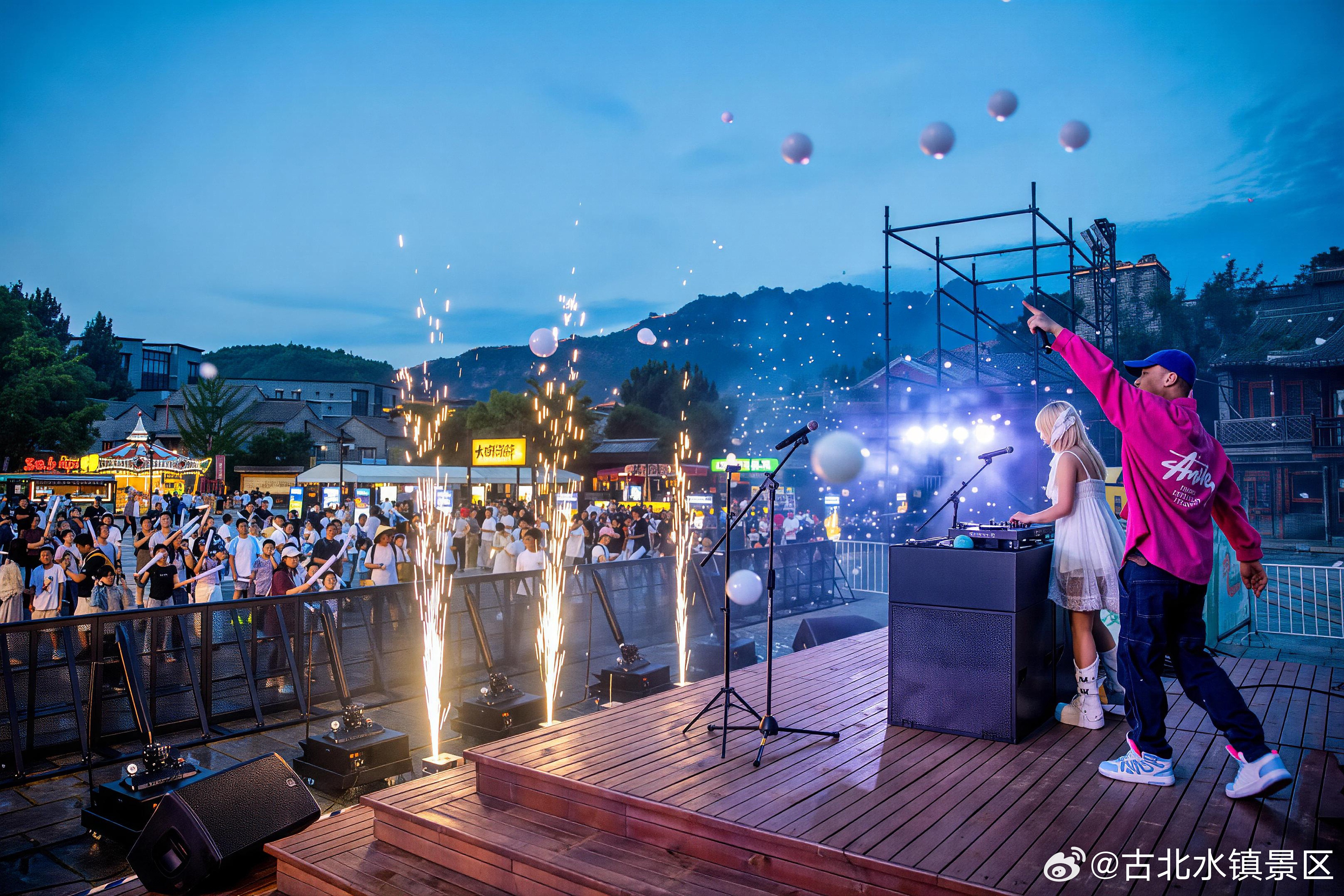 夜色绵长，月色温柔不忧过往，不惧将来，一夜酣眠无扰晚安，宝子们～#古北水镇# #