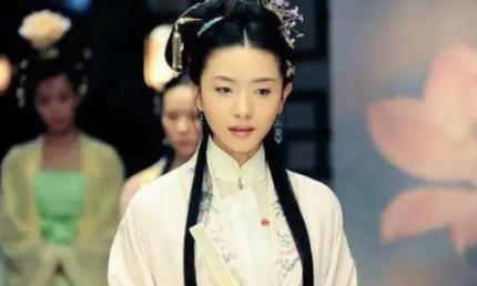 古代小妾一胎生三子，男子把她宠上天，老道士：你根本没儿子！
古时候，在一个名叫樱