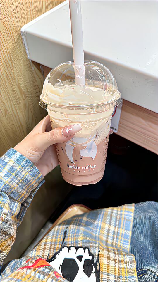 🍧🎀二次构图➕清透感滤镜！✨>ᴗ<✧拯救废片！！