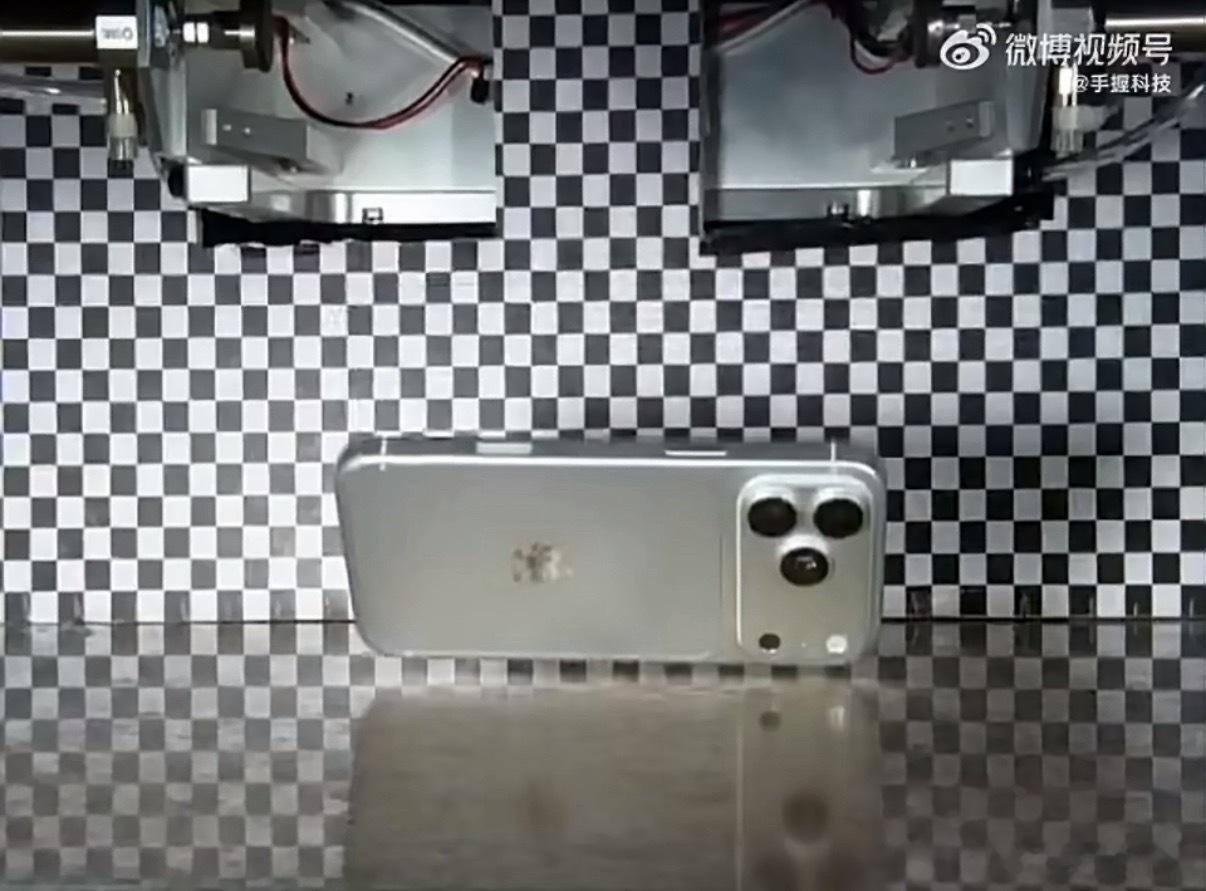 苹果这波泄密确实有点离谱，连处理器规格和测试视频都流出来了，保密工作简直形同虚设