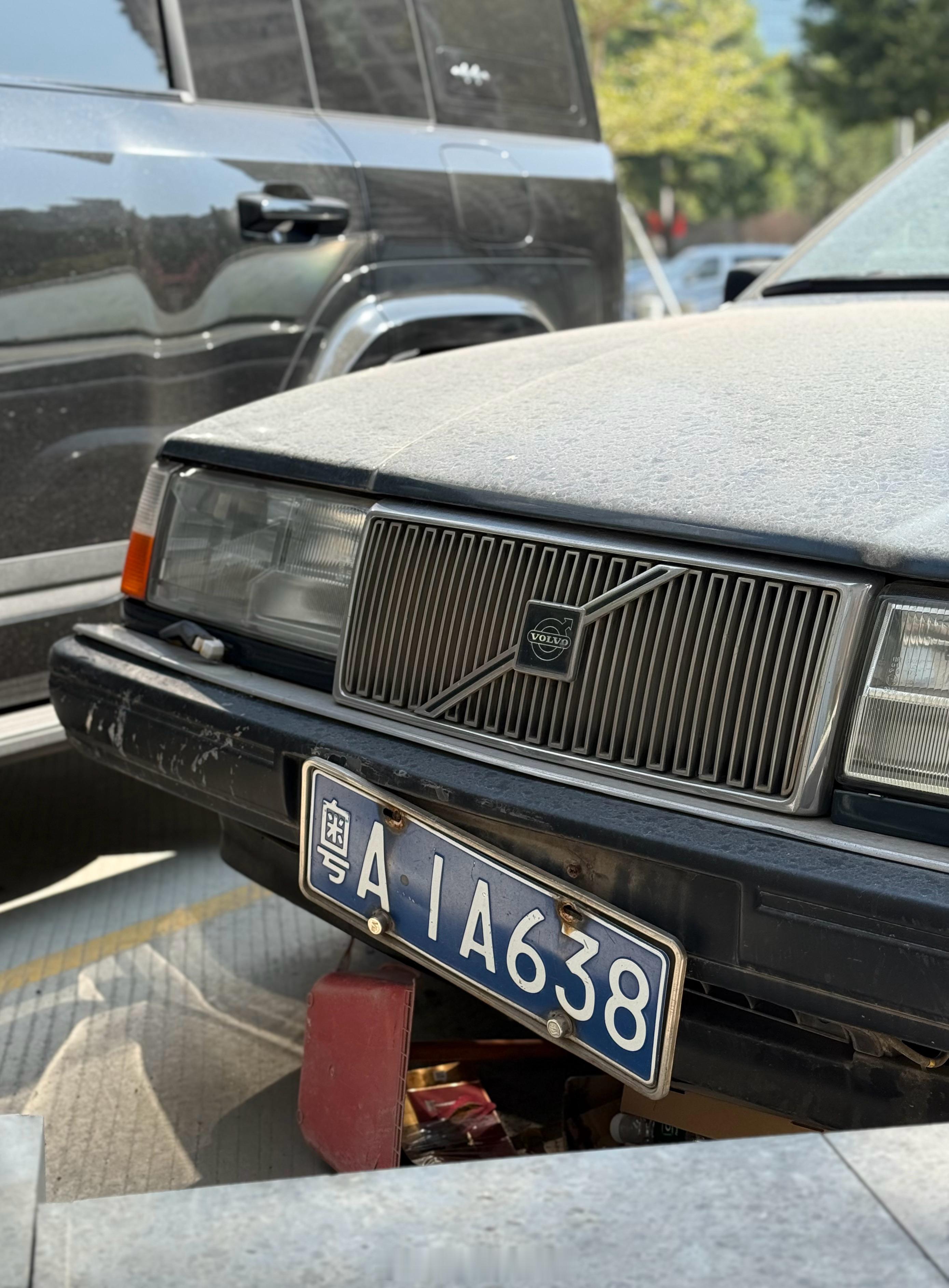 cars01豪车拍 “省内路上见闻6”之经典老“富豪”：·Volvo 960 4