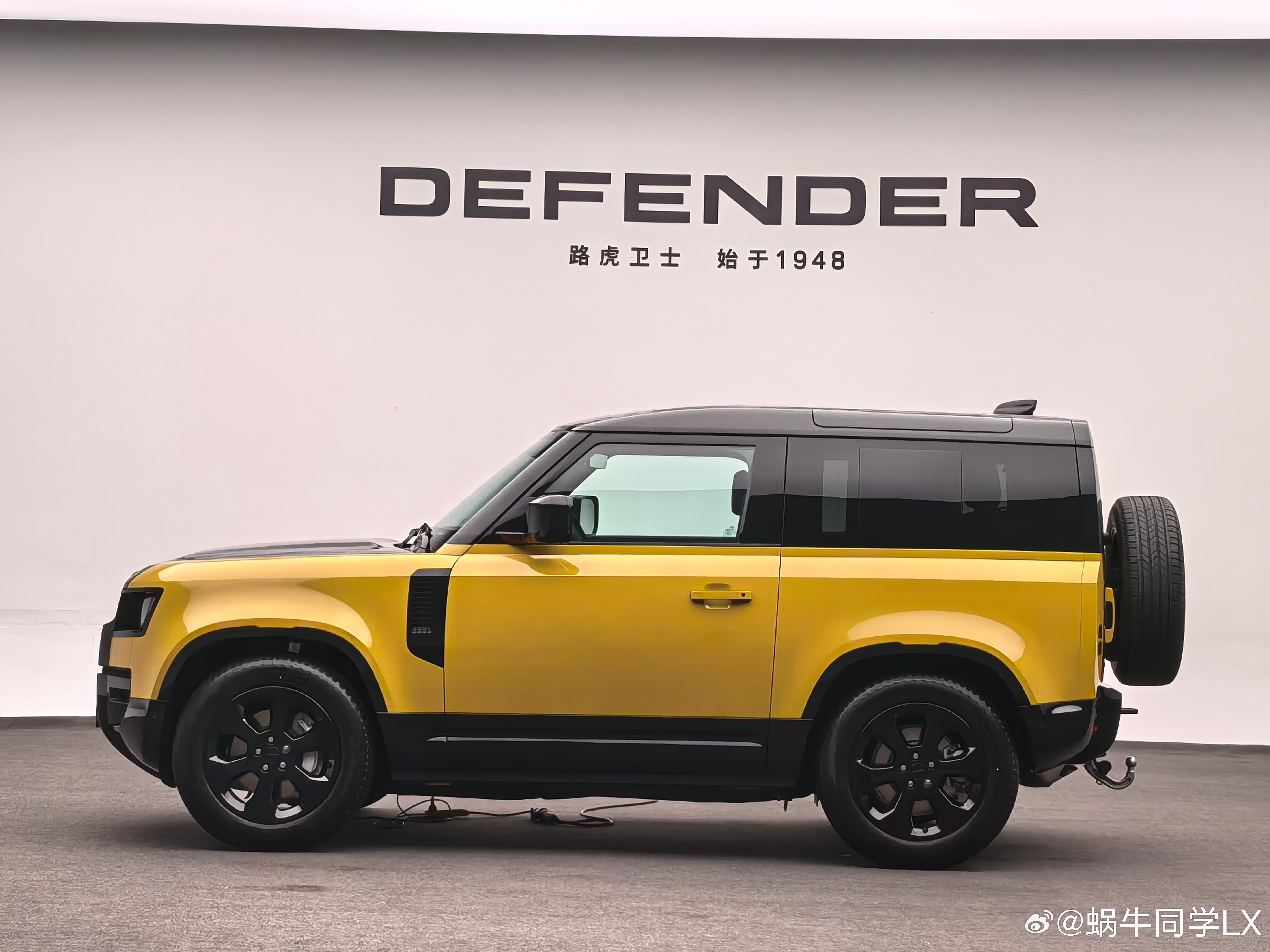 城市SUV、轿车绝大多数采用承载式车身结构，车身外壳自带受力框架，没有独立大梁，