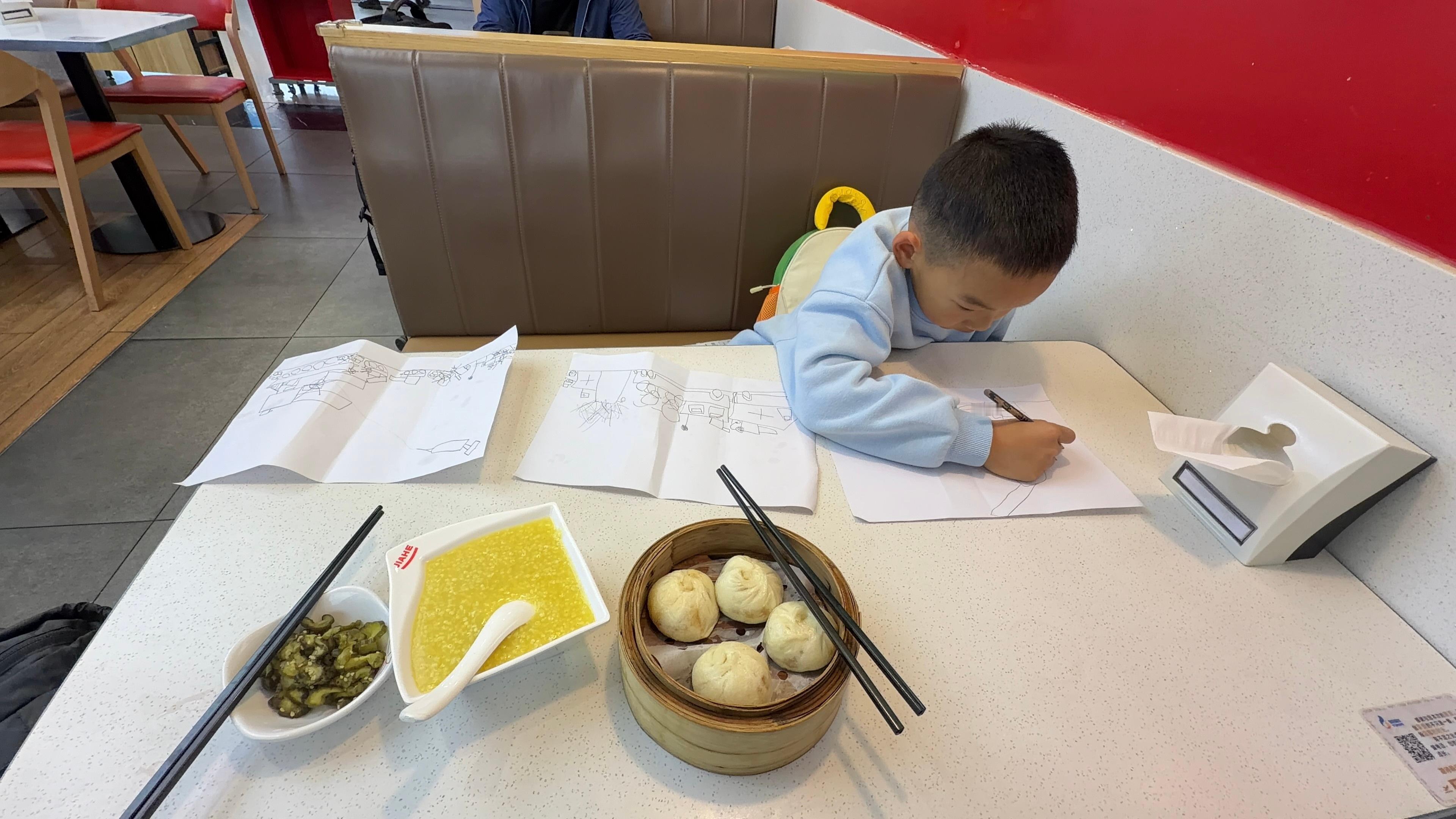 出发出发！飞香格里拉~伟大的旅行开始啦🤓接下来的5天，跟着iCAR × 中国国