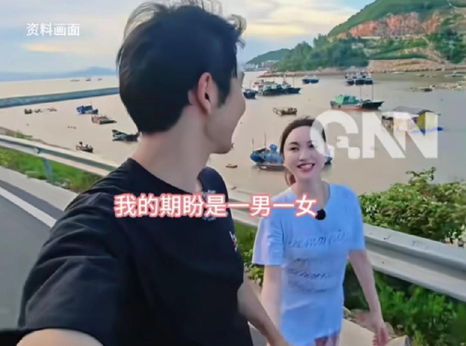 金莎孙丞潇已经在积极备孕了，孙丞潇说想要一儿一女，金莎也附和说不希望跟宝宝有太大