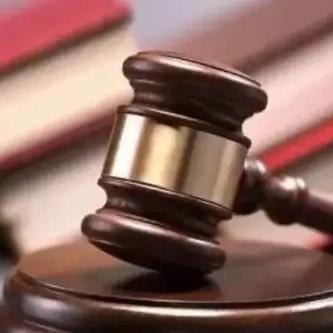 “一个贪财、一个好色。”北京，一个33岁的男子，经不住网上一个女子的引导，急着线