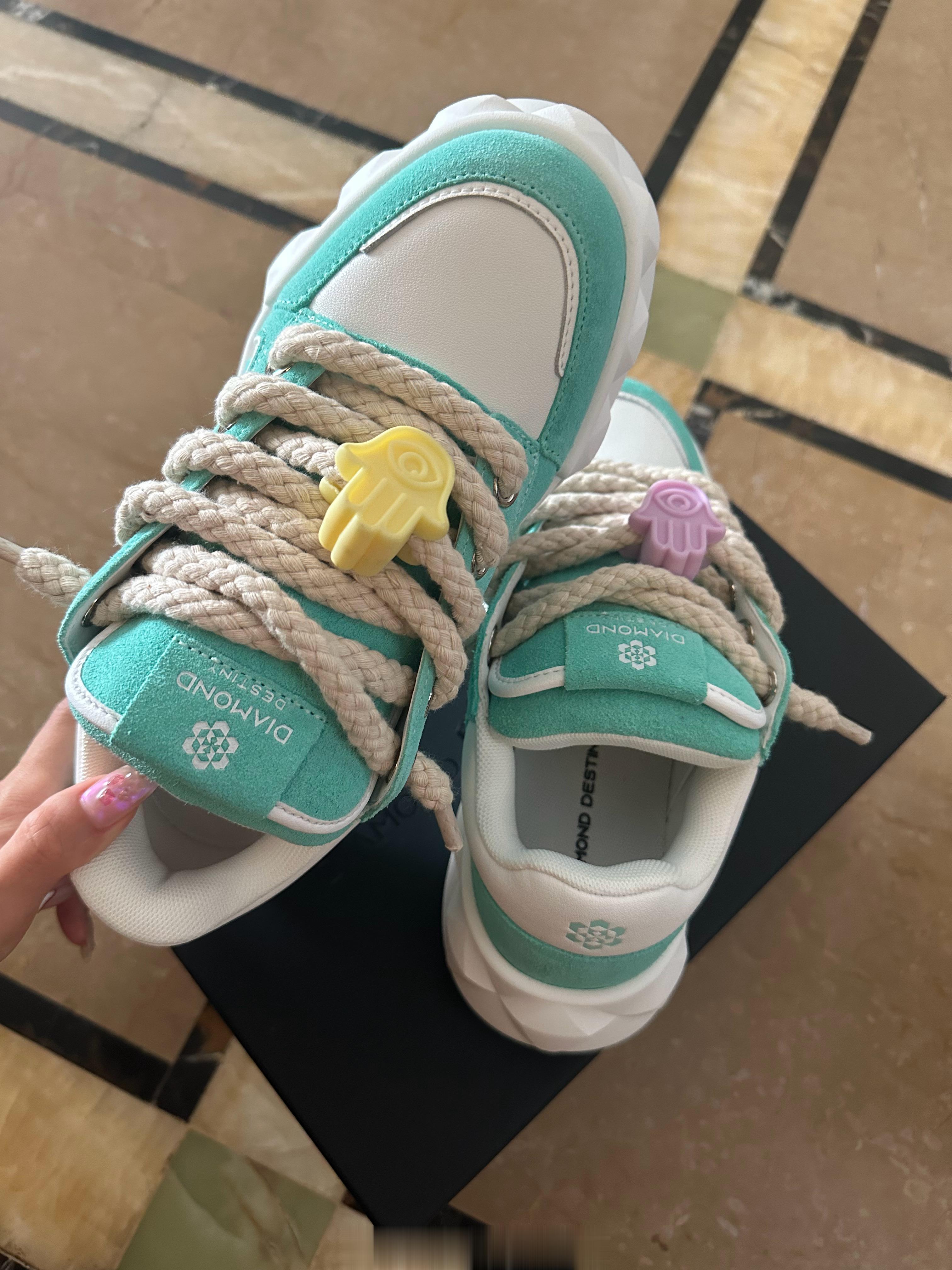 新配色 我好潮啊[酷] ​​​