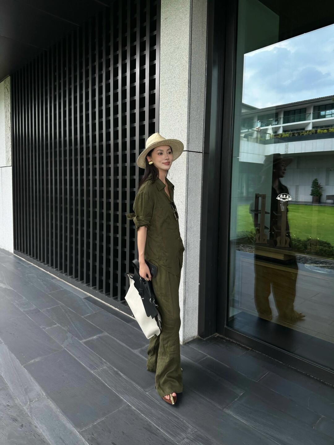 今天是绿油油的