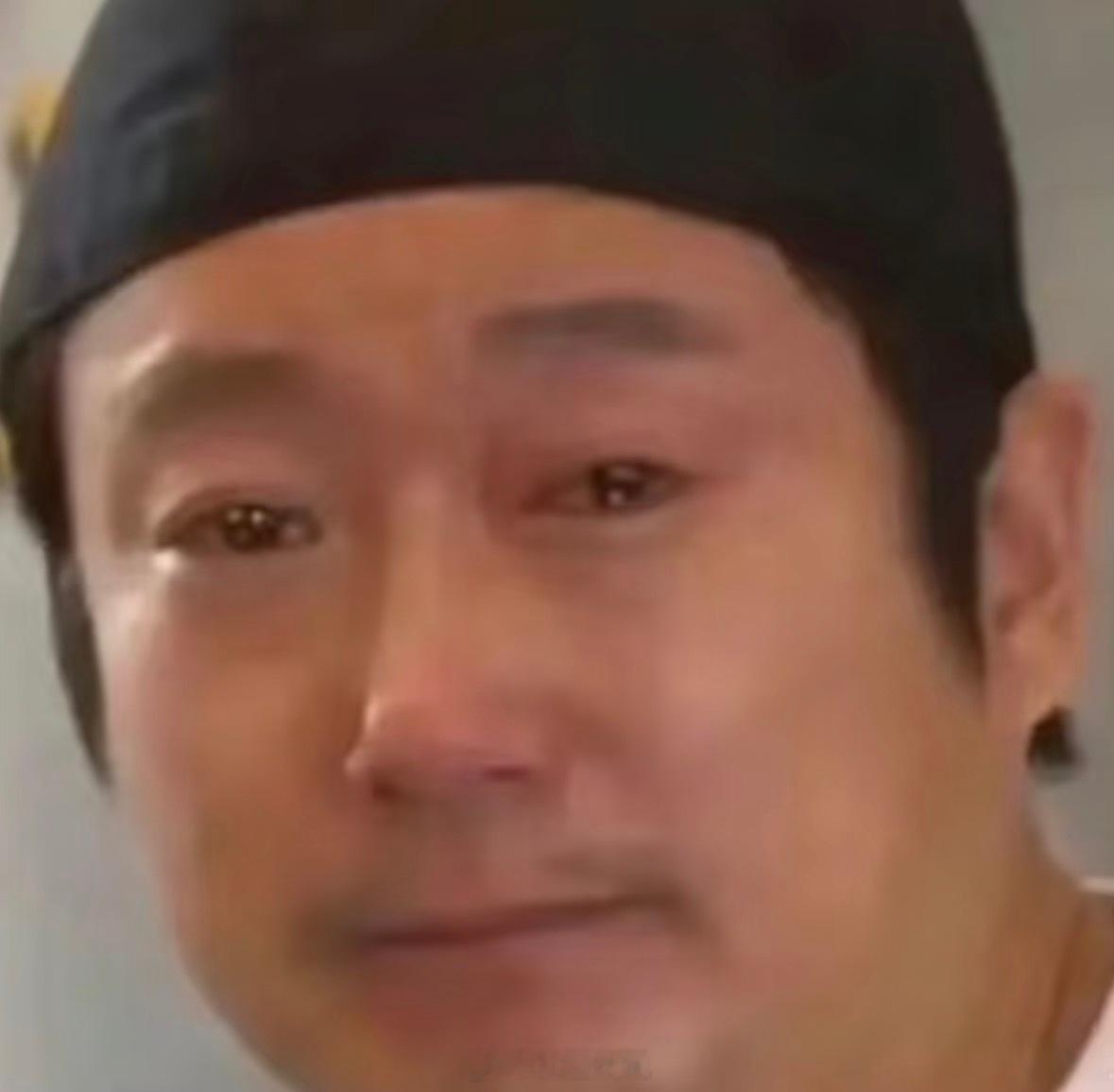 在广西上下班，五天有三天都会被雨淋。。。老天爷这一点也不好玩！！ 
