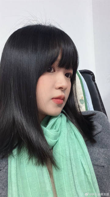 午安，我在休息。永远追随黑发，乌黑发亮的发质是我的安全感。