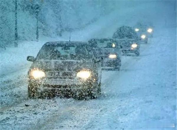 多地进入雨雪鼎盛时段  回家过年 春运高峰遇上寒潮要如何应对 ，尤其下雪期间，车