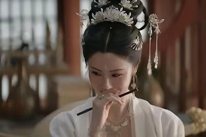 《大奉打更人》，当怀庆听说临安为救许七安，竟说许七安是她的面首时，忍不住不厚道地