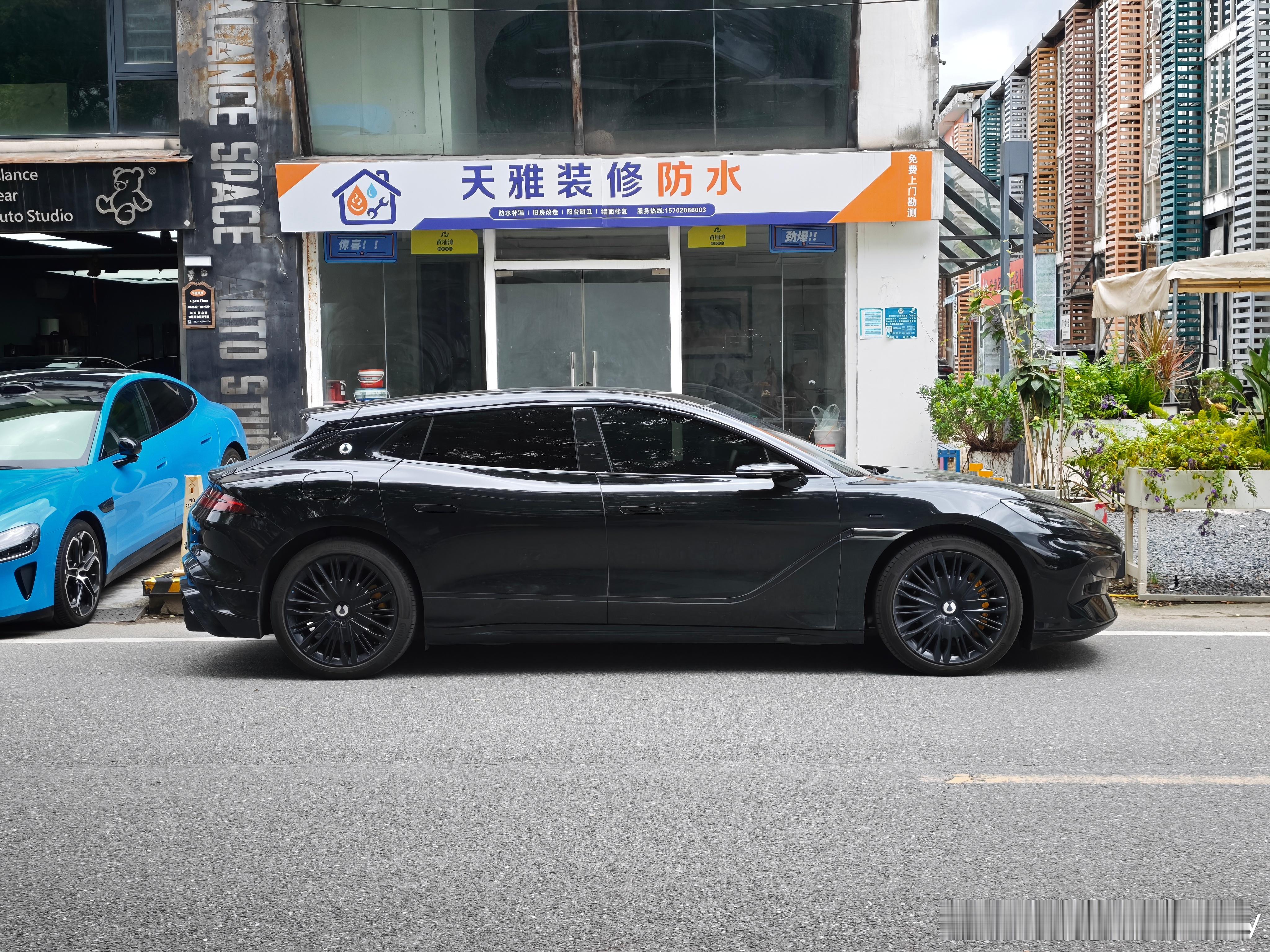 现在看了一堆WAGON 和猎装后觉得Z9GT真好看，尤其是黑色的（因为没有那个分