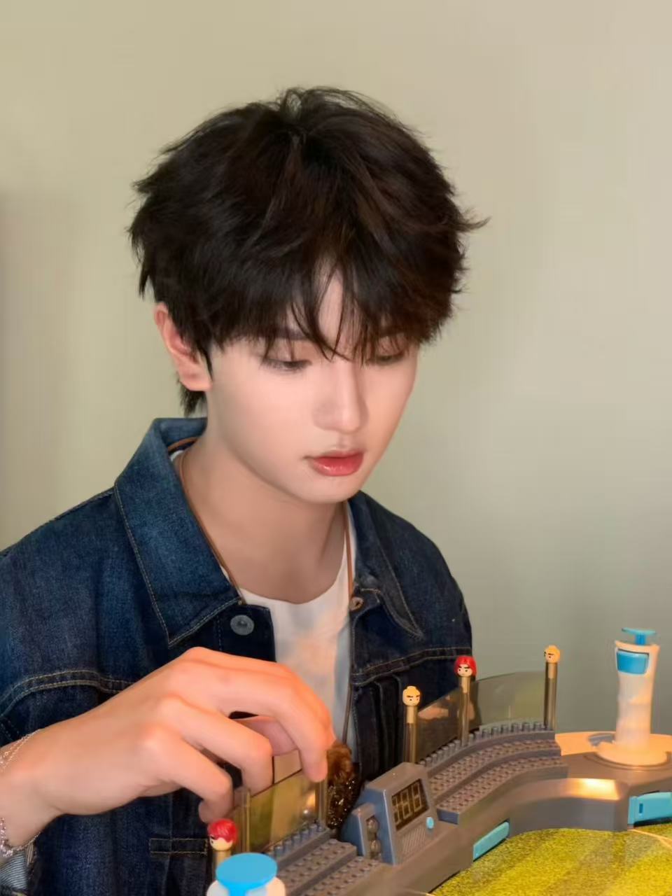 穆祉丞保安队长回归 穆祉丞儿童节保安大队队长 恩仔节日快乐！！ 