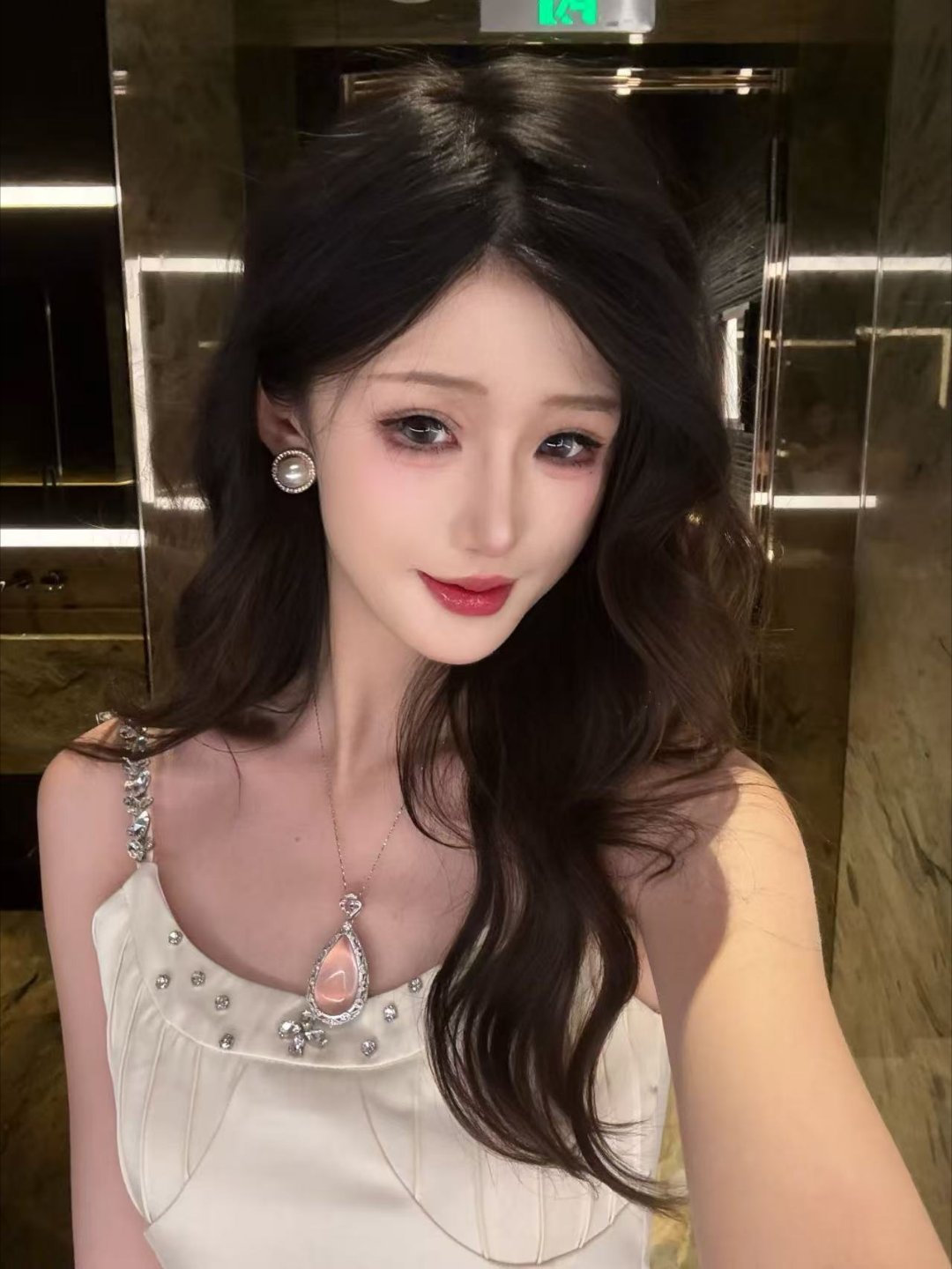 记录一下今天的OOTD和美味的甜点